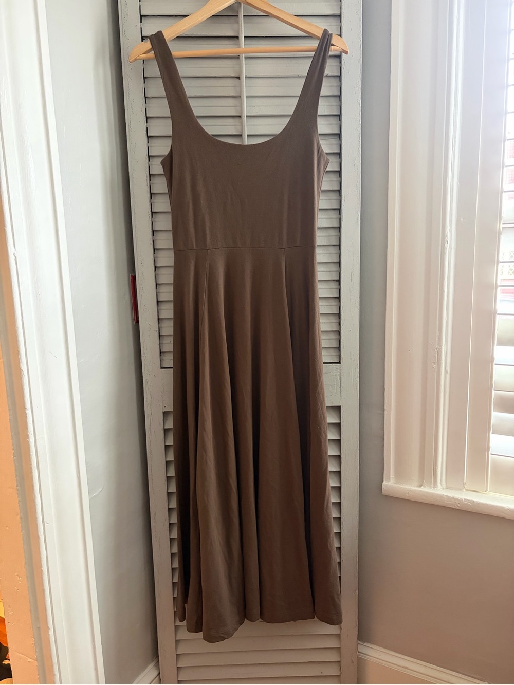 American Eagle  Brown Scoop Neck Dress